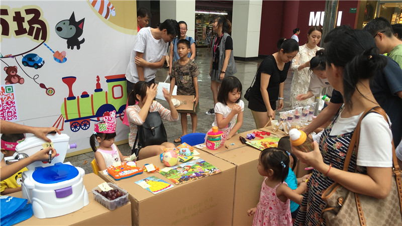 BBunion国际早教厦门世贸中心活动花絮：宝贝市集――智夺小老板称号